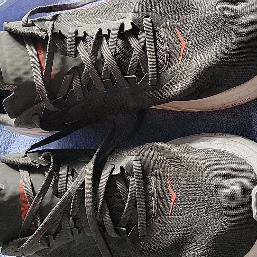 Hoka running